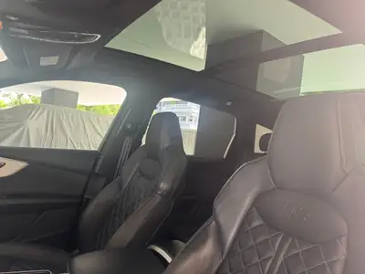 Audi SQ7 4.0 V8 TFSI — SUV 7 places haute performance, 34'000 km seulement — Thumbnail 10