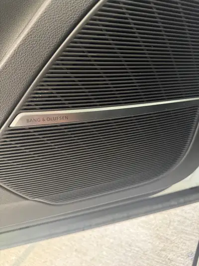 Audi SQ7 4.0 V8 TFSI — SUV 7 places haute performance, 34'000 km seulement — Thumbnail 13