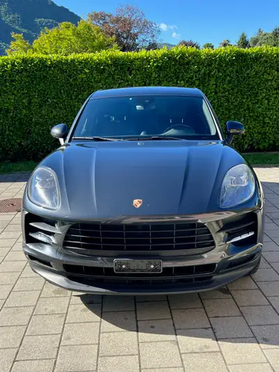 Porsche Macan 2.0 — Sportivité et élégance, 72'000 km seulement — vue extérieure