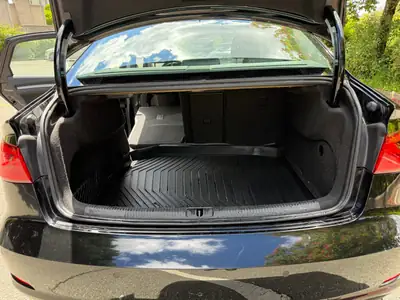 Audi A3 Limousine 1.4 TFSI Ambition — Berline compacte fiable, 64'000 km, garantie 12 mois — Miniature 16