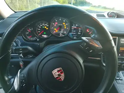 Porsche Panamera 4.8 V8 4S PDK — Gran turismo sportif, 165'000 km, sans sinistre — côté