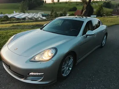Porsche Panamera 4.8 V8 4S PDK — Gran turismo sportif, 165'000 km, sans sinistre — détail