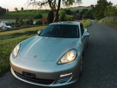 Porsche Panamera 4.8 V8 4S PDK — Gran turismo sportif, 165'000 km, sans sinistre — intérieur