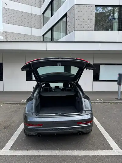 Audi Q3 2.0 TFSI Sport quattro — SUV compact performant, 59 500 km, traction intégrale — Armaturenbrett