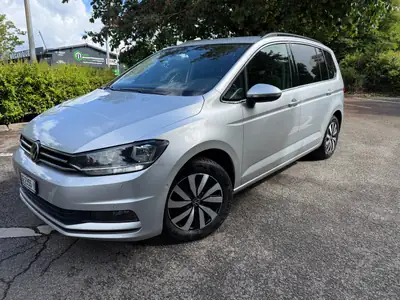 VW Touran 2.0 TDI BlueMotion — Monospace fiable, consommation maîtrisée, 185 000 km — vue extérieure