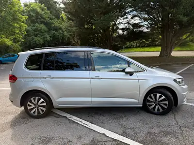 VW Touran 2.0 TDI BlueMotion — Monospace fiable, consommation maîtrisée, 185 000 km — intérieur
