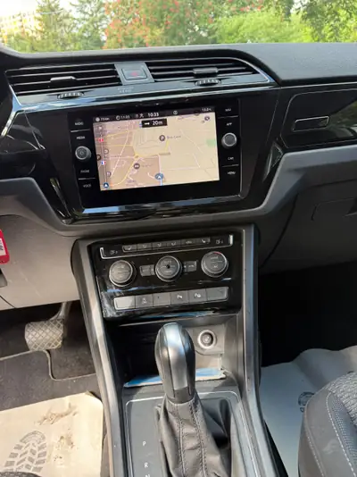 VW Touran 2.0 TDI BlueMotion — Monospace fiable, consommation maîtrisée, 185 000 km — Miniature 12