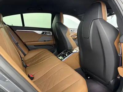 BMW M8 xDrive M Competition 2025 — Coupé sportif 626 ch, première main avec garantie — Thumbnail 8
