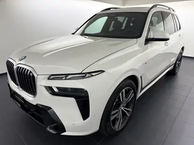 BMW X7 xDrive 48V 40d M Sport — SUV 7 places hybride diesel, première main — exterior view