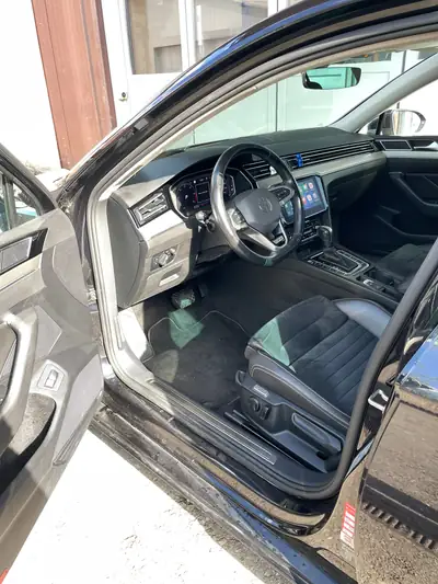 VW Passat 2.0 TDI 200 4Motion — Break robuste, transmission DSG, 4 roues motrices — Thumbnail 8