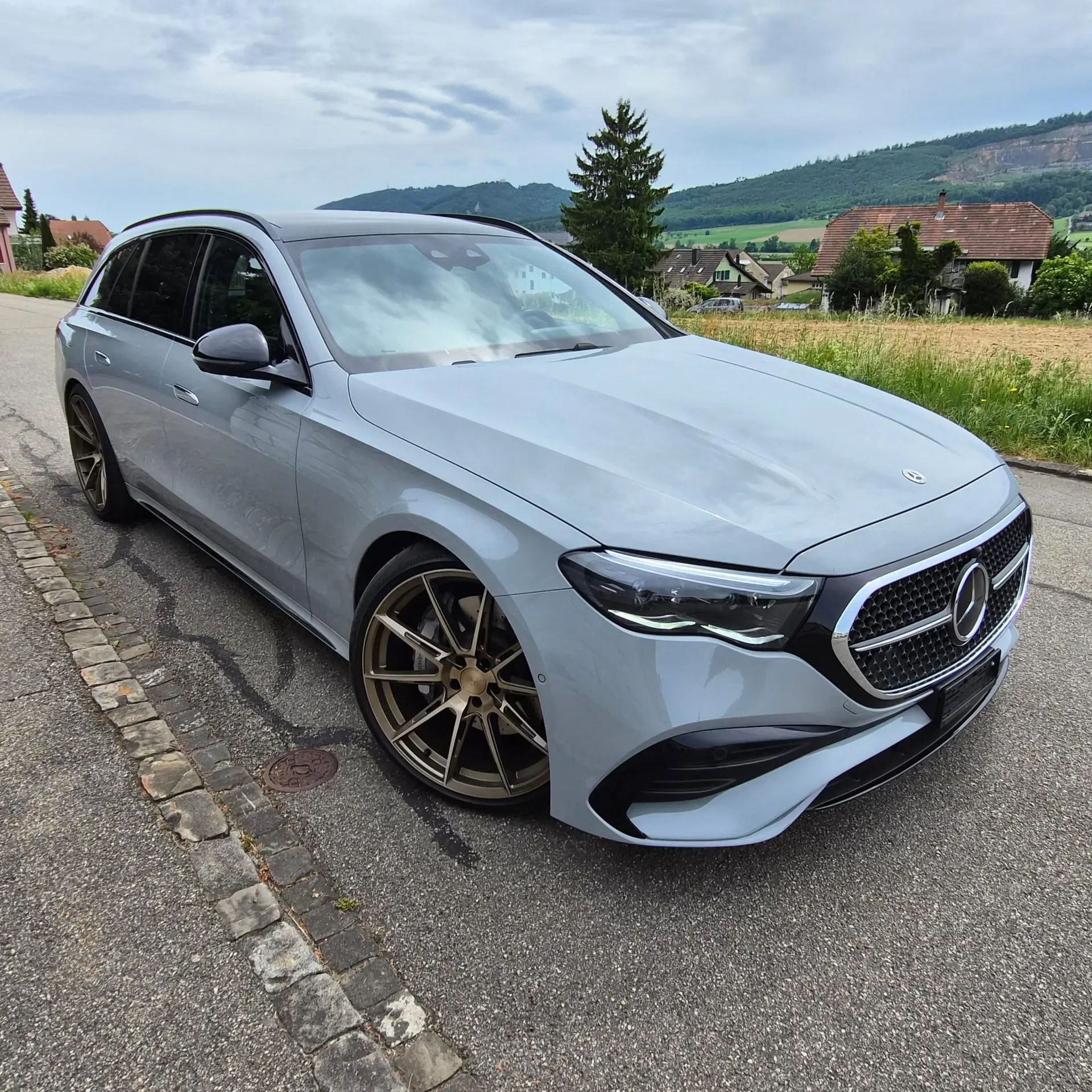 Mercedes-Benz E 450 d AMG Line 4Matic — Break diesel hybride, faible kilométrage — Außenansicht