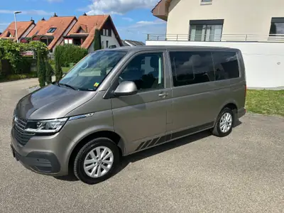 VW T6.1 2.0 TDI 150 Family DSG — Monospace 7 places, diesel économique, 48000 km — Außenansicht