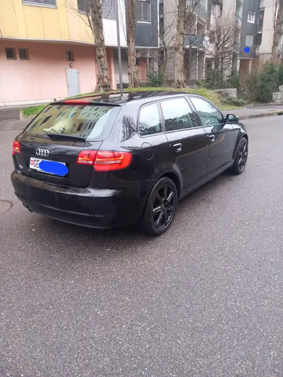 Audi A3 Sportback 102 ch — Break compact fiable, sans sinistre — interni