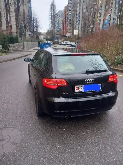 Audi A3 Sportback 102 ch — Break compact fiable, sans sinistre — cruscotto