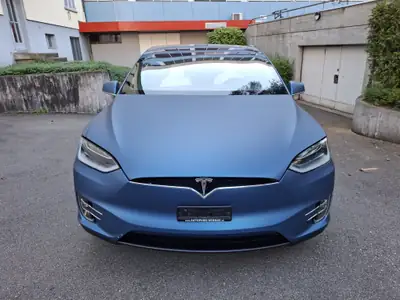 Tesla Model X Ludicrous Performance — SUV électrique 7 places, 795 ch, Autopilot avancé — interni