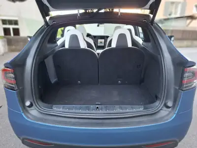 Tesla Model X Ludicrous Performance — SUV électrique 7 places, 795 ch, Autopilot avancé — Miniatura 8
