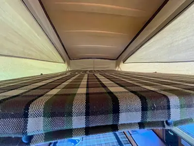VW T2 Westfalia Campmobile 1979 — Légende du camping-car, 86 500 km — Miniatura 16