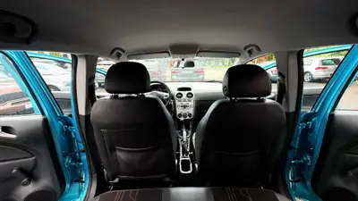 Opel Corsa 1.4 TP Color Edition — Citadine fiable, très bon état, pneus été/hiver inclus — Miniature 8