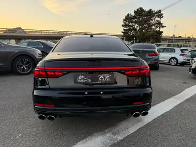 Audi S8 TFSI quattro — Berline de luxe sportive, 571 ch, Full Black premium — Armaturenbrett