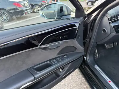 Audi S8 TFSI quattro — Berline de luxe sportive, 571 ch, Full Black premium — Miniatur 11