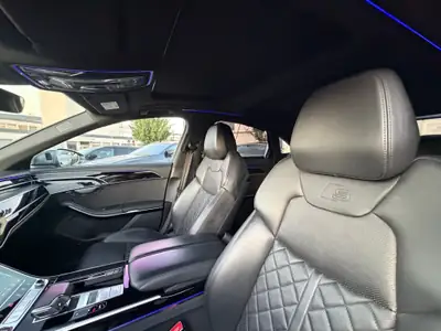 Audi S8 TFSI quattro — Berline de luxe sportive, 571 ch, Full Black premium — Miniatur 13