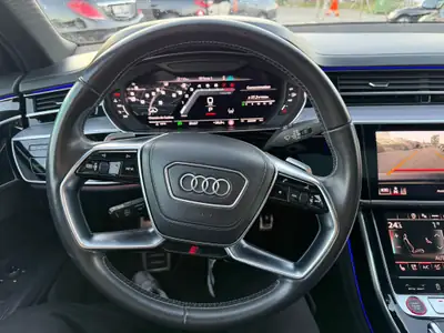 Audi S8 TFSI quattro — Berline de luxe sportive, 571 ch, Full Black premium — Miniatur 16