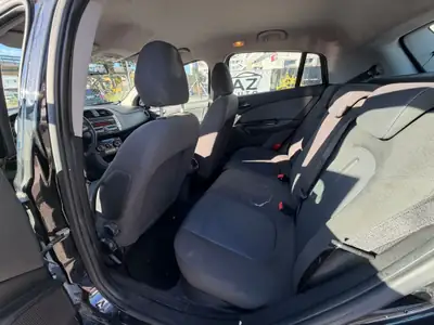 FIAT Bravo 1.4 16V Turbo Dynamic — Citadine sportive, 126'000 km, sans sinistre — Miniatura 12