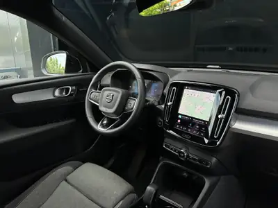 Volvo XC40 B3 Mild Hybrid — SUV compact élégant, très peu kilométré — Thumbnail 14