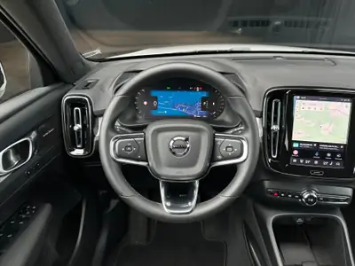 Volvo XC40 B3 Mild Hybrid — SUV compact élégant, très peu kilométré — Thumbnail 16
