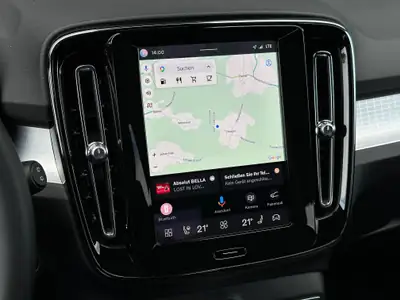 Volvo XC40 B3 Mild Hybrid — SUV compact élégant, très peu kilométré — Thumbnail 18