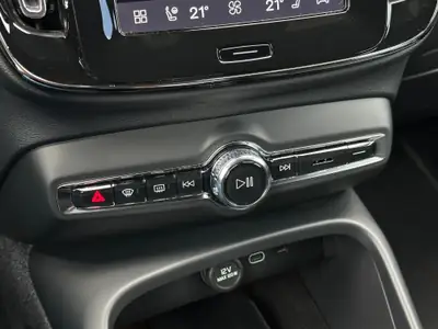 Volvo XC40 B3 Mild Hybrid — SUV compact élégant, très peu kilométré — Thumbnail 20
