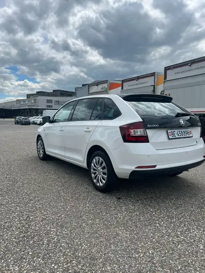 Skoda Rapid 1.4 TSI Ambition DSG — Break pratique, moteur performant, état impeccable — cruscotto