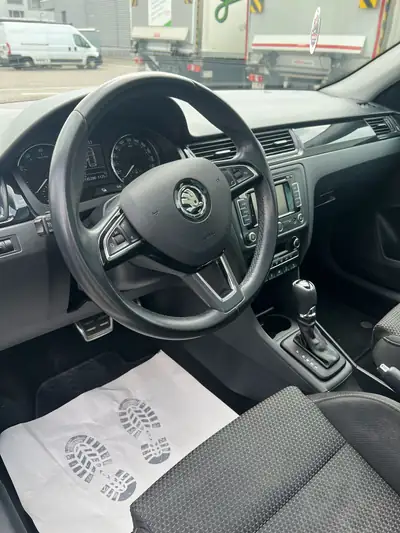 Skoda Rapid 1.4 TSI Ambition DSG — Break pratique, moteur performant, état impeccable — dettaglio