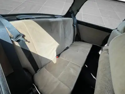 MINI Cooper 1.3i 1995 — Classique britannique, moteur fiable et consommation économique — Miniature 12