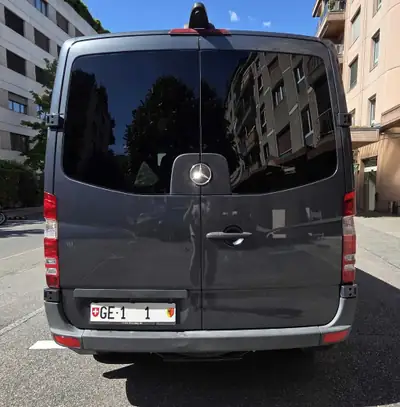 Mercedes-Benz Sprinter 2.2 CDI 129 cv — Utilitaire polyvalent, 98 500 km, 8 places — côté