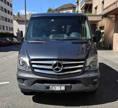 Mercedes-Benz Sprinter 2.2 CDI 129 cv — Utilitaire polyvalent, 98 500 km, 8 places — vue extérieure