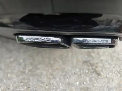 Mercedes-Benz GLC 63 S AMG — 510 ch, Pack carbone et attelage, intérieur cuir noir premium — Miniatur 15