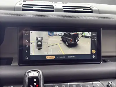 Land Rover Defender 90 3.0D I6 250 — SUV robuste, caméra 360° et attelage renforcé — Thumbnail 17