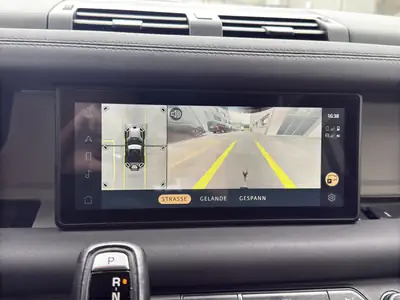 Land Rover Defender 90 3.0D I6 250 — SUV robuste, caméra 360° et attelage renforcé — Thumbnail 18