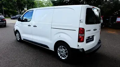 Peugeot Expert 2.0 BlueHDi 150 — Fourgon fiable, 138 000 km, sans sinistre — tableau de bord