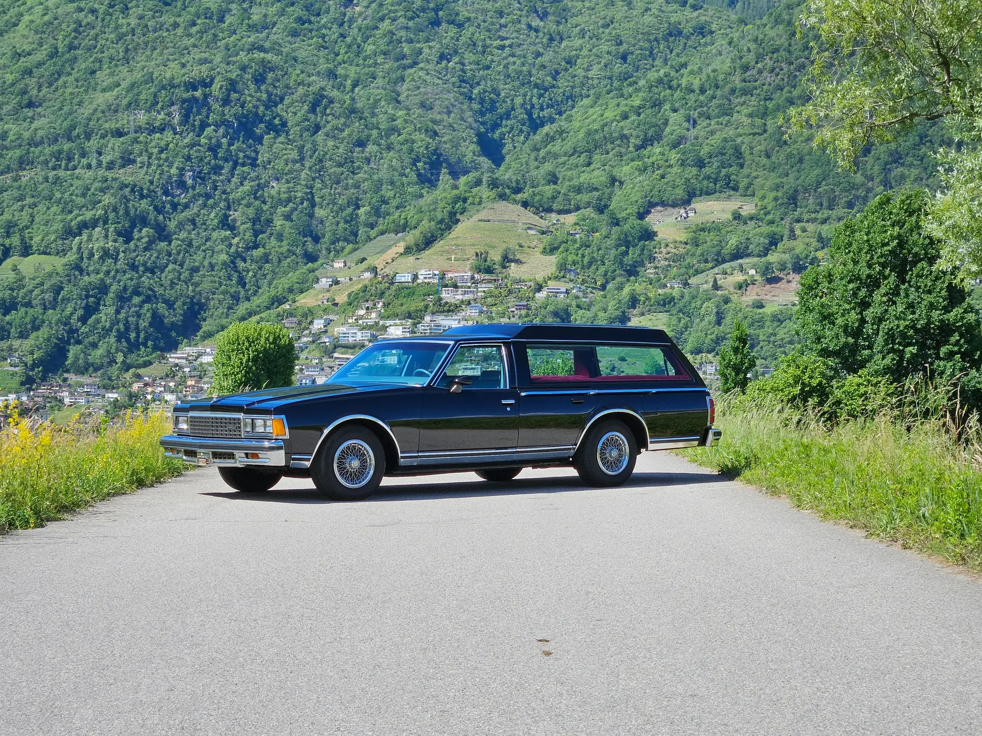 Chevrolet Caprice 1978 — Corbillard authentique, 90'798 km, V8 5.7L