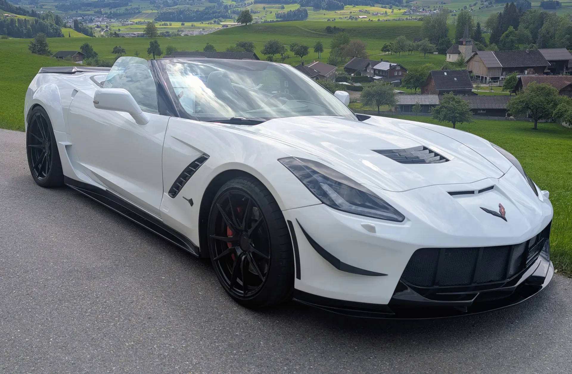 Chevrolet Corvette C7 Stingray Cabrio Z51 — Muscle car légendaire, kit carrosserie et jantes forgées
