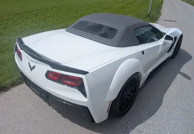 Chevrolet Corvette C7 Stingray Cabrio Z51 — Muscle car légendaire, kit carrosserie et jantes forgées — cruscotto