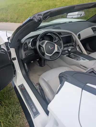Chevrolet Corvette C7 Stingray Cabrio Z51 — Muscle car légendaire, kit carrosserie et jantes forgées — Miniatura 8
