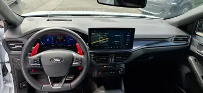 Ford Focus 2.3 EcoBoost ST X — Break sportif, 280 ch, toit ouvrant panoramique — Miniatura 10