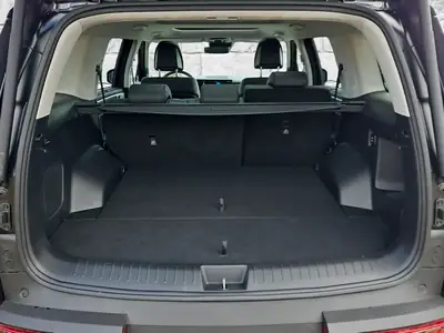 Hyundai Santa Fe 1.6 T-GDi HEV Vertex 4WD — SUV hybride 215 ch, 9000 km seulement — Miniatur 10
