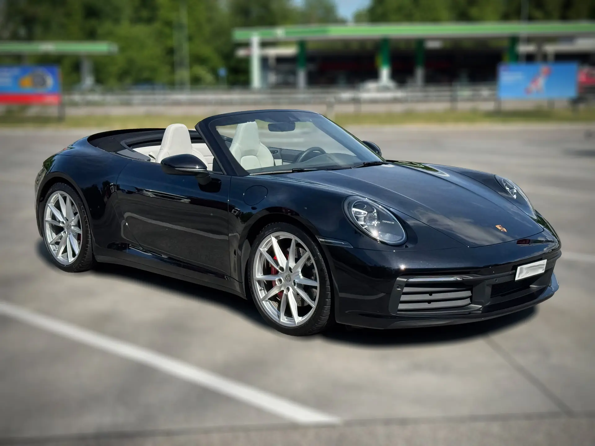 Porsche 911 4S Cabriolet — Sportive décapotable, 450 ch et seulement 44'000 km — vista esterna