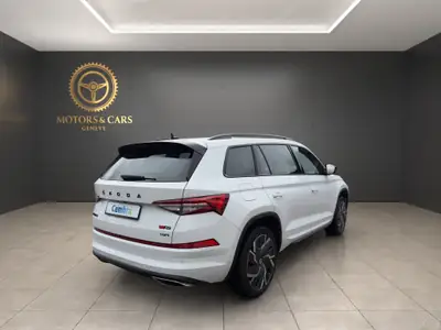 Skoda Kodiaq RS 4x4 2022 — SUV 7 places, moteur 245 ch, équipement premium — cruscotto