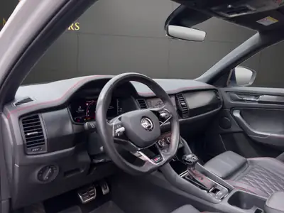 Skoda Kodiaq RS 4x4 2022 — SUV 7 places, moteur 245 ch, équipement premium — Miniatura 13