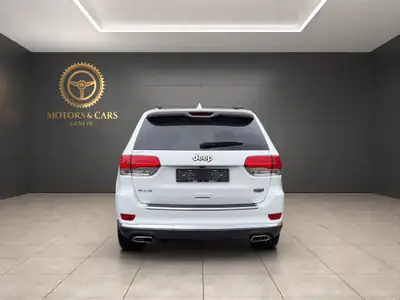 Jeep Grand Cherokee 3.0 CRD Summit — 4×4 robuste, caméra et toit ouvrant — intérieur